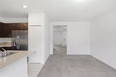 20714 NE 5th Ct #220714, Miami, FL 33179 - Photo 13