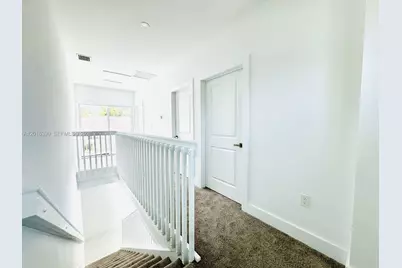 8005 NW 14th Ct #8005, Miami, FL 33147 - Photo 7