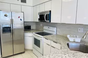19101 NE 36th Ct, Aventura, FL 33180 - Photo 9