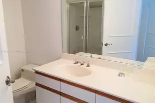 19101 NE 36th Ct, Aventura, FL 33180 - Photo 23