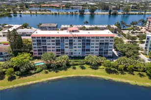 1101 Crystal Lake Dr, Deerfield Beach, FL 33064 - Photo 29