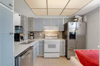 1101 Crystal Lake Dr #203, Deerfield Beach, FL 33064 - Photo 5