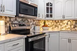 14185 SW 87th St, Miami, FL 33183 - Photo 3
