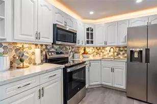 14185 SW 87th St, Miami, FL 33183 - Photo 9