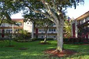 13350 SW 1st St, Pembroke Pines, FL 33027 - Photo 3