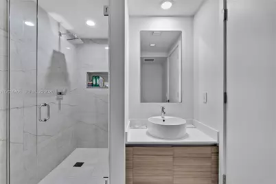 121 NE 34th St #PH3217, Miami, FL 33137 - Photo 23