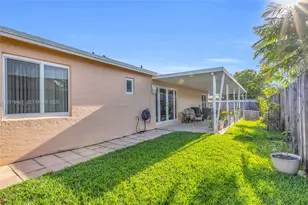 8266 NW 192nd Terrace, Hialeah, FL 33015 - Photo 13