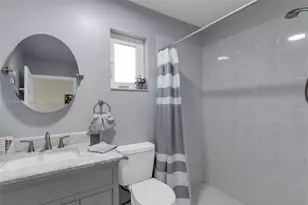 8266 NW 192nd Terrace, Hialeah, FL 33015 - Photo 15