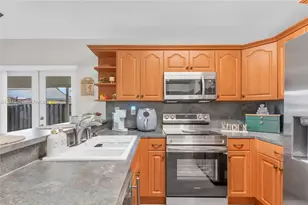 8266 NW 192nd Terrace, Hialeah, FL 33015 - Photo 11