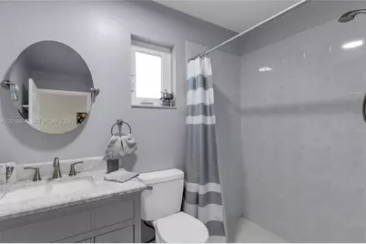 8266 NW 192nd Ter, Hialeah, FL 33015 - Photo 17