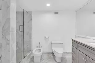 825 Brickell Bay Dr, Miami, FL 33131 - Photo 25