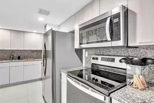 825 Brickell Bay Dr, Miami, FL 33131 - Photo 11