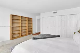 825 Brickell Bay Dr, Miami, FL 33131 - Photo 19