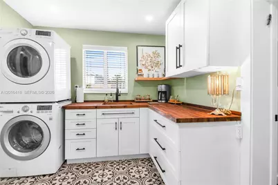 1705 NE 24th St, Wilton Manors, FL 33305 - Photo 35