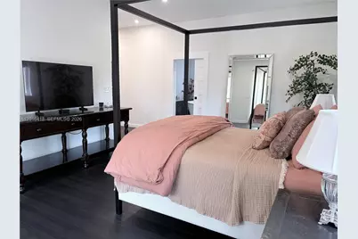 1705 NE 24th St, Wilton Manors, FL 33305 - Photo 25