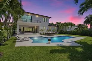1940 Alamanda Dr, North Miami, FL 33181 - Photo 3