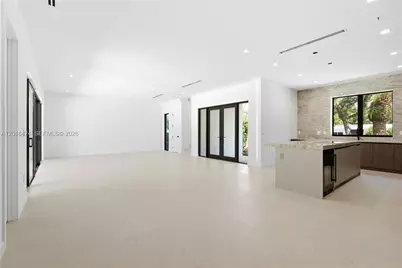 1940 Alamanda Dr, North Miami, FL 33181 - Photo 33