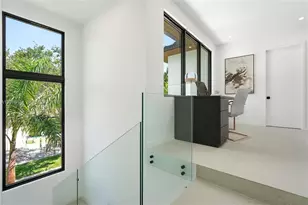 1940 Alamanda Dr, North Miami, FL 33181 - Photo 11