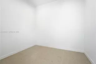 1940 Alamanda Dr, North Miami, FL 33181 - Photo 29