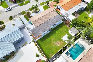 10731 SW 28th St, Miami, FL 33165 - Photo 5