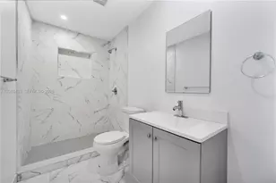 10731 SW 28th St, Miami, FL 33165 - Photo 9