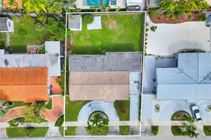 10731 SW 28th St, Miami, FL 33165 - Photo 3
