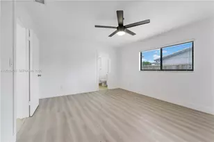 10731 SW 28th St, Miami, FL 33165 - Photo 7