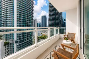 1080 Brickell Ave, Miami, FL 33131 - Photo 15