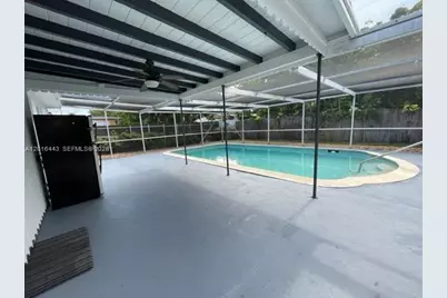 [Address not provided], Pembroke Pines, FL 33023 - Photo 15