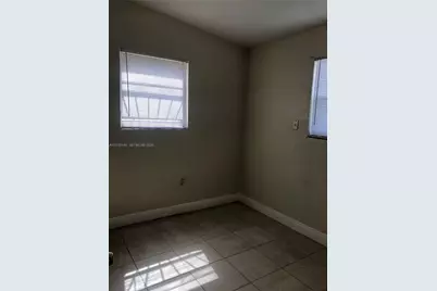 640 SW 7th St, Homestead, FL 33030 - Photo 3