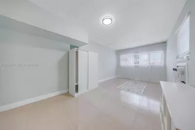 1320 NE 27th Ave #3, Pompano Beach, FL 33062 - Photo 11