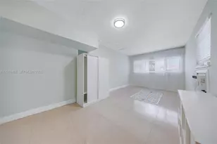 1320 NE 27th Ave, Pompano Beach, FL 33062 - Photo 11