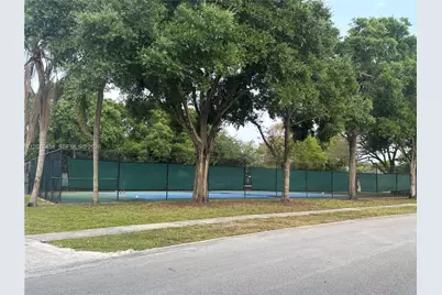 1131 SW 86th Ave #1131, Pembroke Pines, FL 33025 - Photo 15