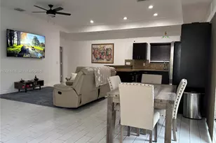 1131 SW 86th Ave, Pembroke Pines, FL 33025 - Photo 3