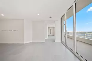 555 NE 34th St, Miami, FL 33137 - Photo 31