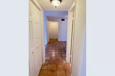 1205 Mariposa Ave #301, Coral Gables, FL 33146 - Photo 3