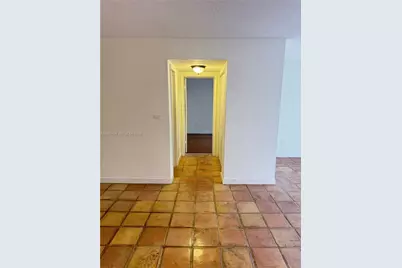 1205 Mariposa Ave #301, Coral Gables, FL 33146 - Photo 11