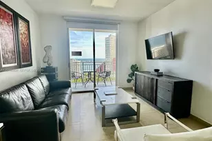 185 SE 14th Terrace, Miami, FL 33131 - Photo 3