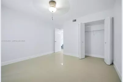 10941 N Lakeview Dr, Pembroke Pines, FL 33026 - Photo 19