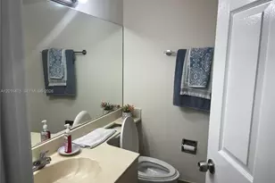 9715 Fontainebleau Blvd, Miami, FL 33172 - Photo 15