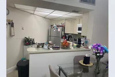 9715 Fontainebleau Blvd #E106, Miami, FL 33172 - Photo 11