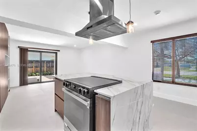 17911 NW 82nd Ave, Hialeah, FL 33015 - Photo 9