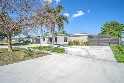 17911 NW 82nd Ave, Hialeah, FL 33015 - Photo 3