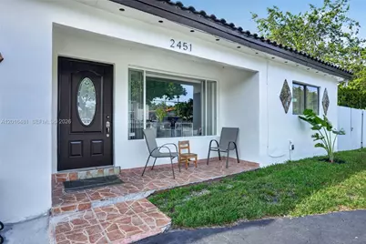 2451 NW 11th St, Miami, FL 33125 - Photo 3