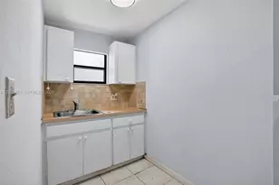 2451 NW 11th St, Miami, FL 33125 - Photo 33