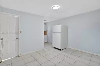 2451 NW 11th St, Miami, FL 33125 - Photo 31