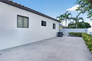 2451 NW 11th St, Miami, FL 33125 - Photo 41