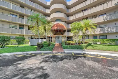 1101 Colony Point Cir #309, Pembroke Pines, FL 33026 - Photo 27