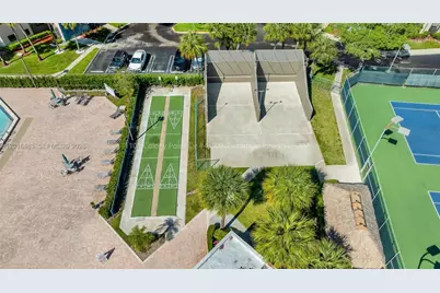 1101 Colony Point Cir #309, Pembroke Pines, FL 33026 - Photo 45
