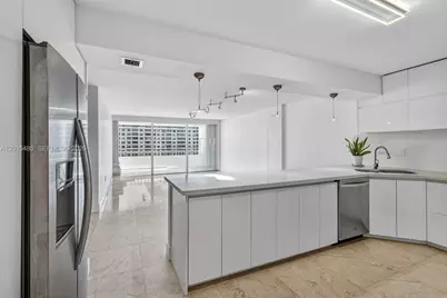 199 Ocean Lane Dr #811, Key Biscayne, FL 33149 - Photo 5